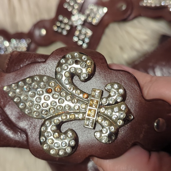 Charm and Luck brown leather shoulder bag - Picture 15 of 15